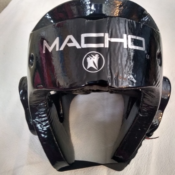 7 Piece sparring gear set + uniform and bag - Picture 4 of 6